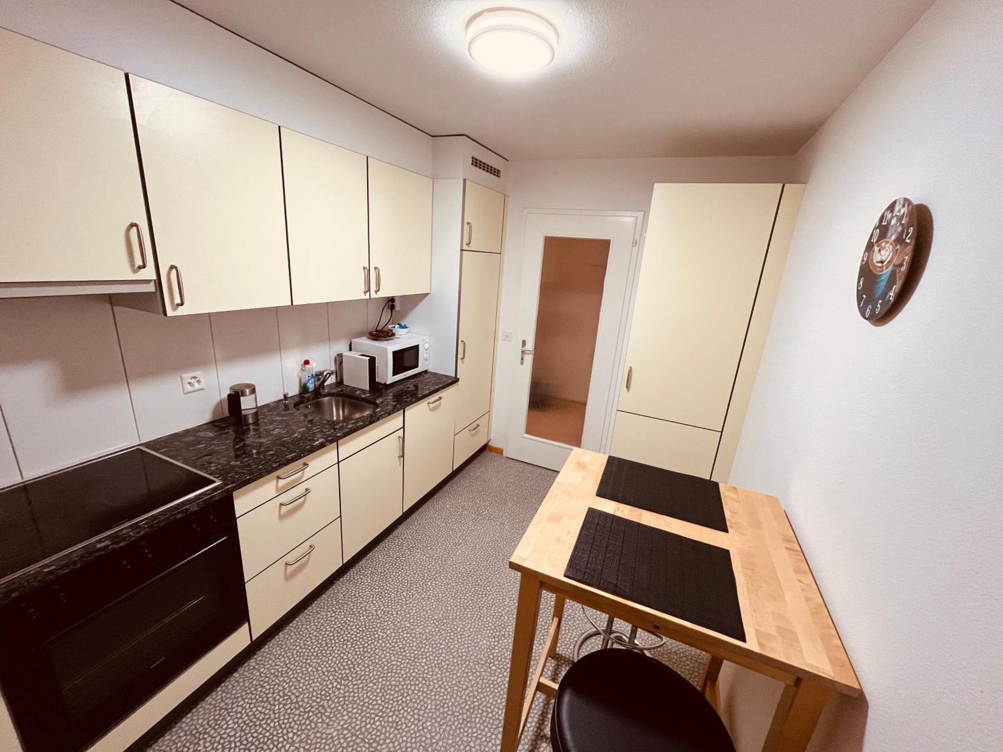 3-Room Apartment For Business Travelers & Families, Free Wifi & Tv With 70 Countries, Dazn, Sky, Netflix & Disney Wynau Exterior foto